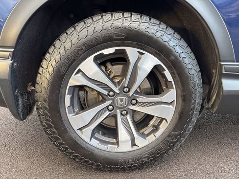 Used 2018 Honda CR-V LX image 9
