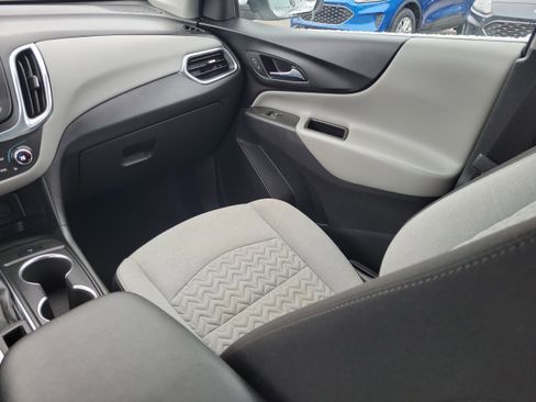 Used 2022 Chevrolet Equinox LT image 16