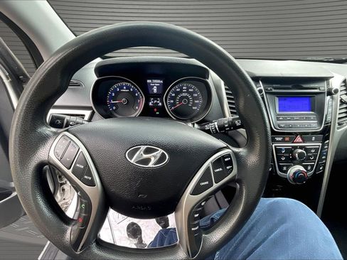 Used 2013 Hyundai Elantra GT FWD image 8