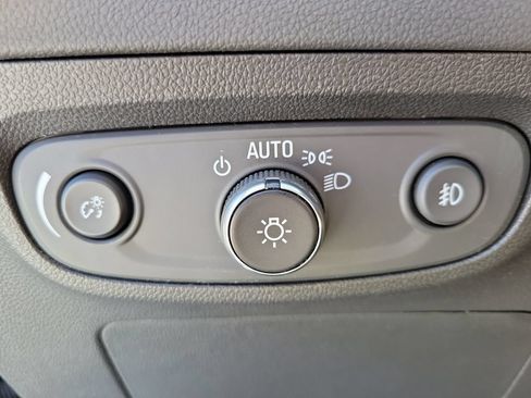 Used 2023 Buick Encore GX Select FWD image 19