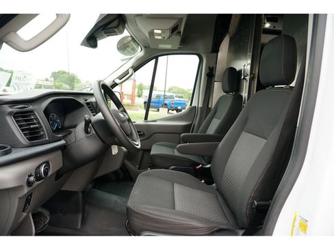 Used 2022 Ford E-Transit Medium Roof w/ Interior Upgrade Package image 12