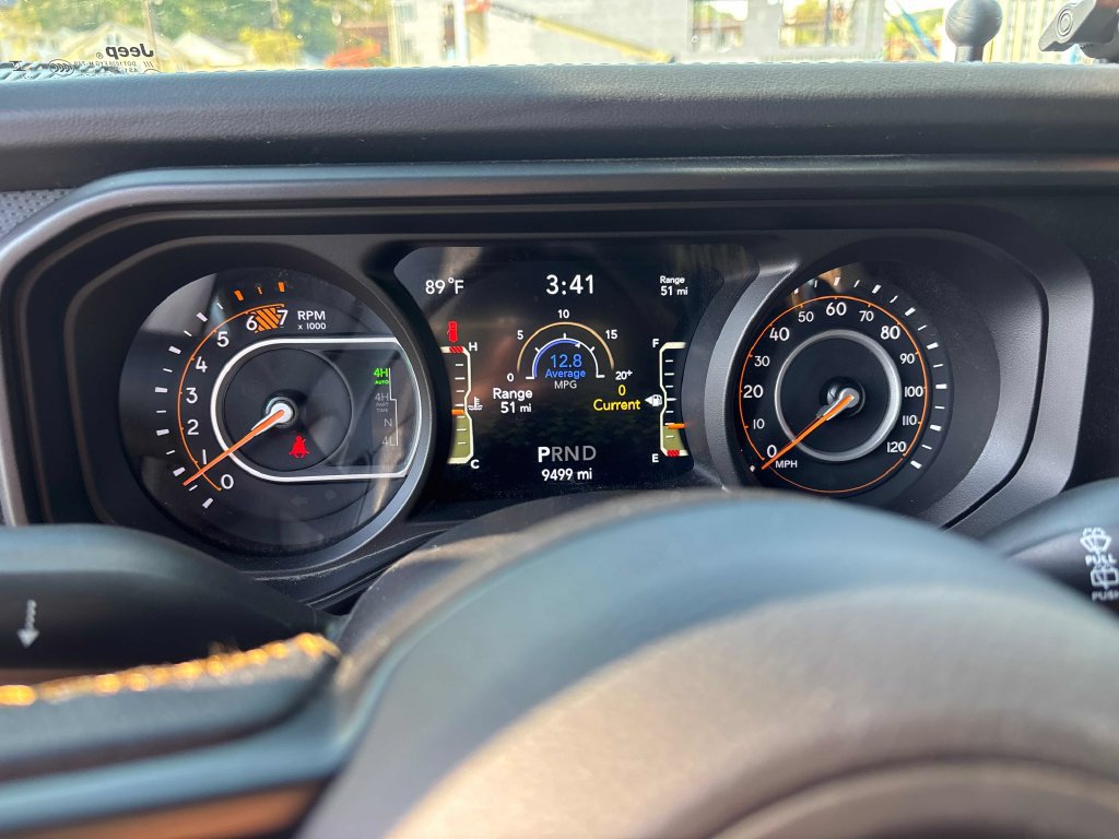 Used 2025 Jeep Wrangler Unlimited Rubicon 392 AWD/4WD image 13
