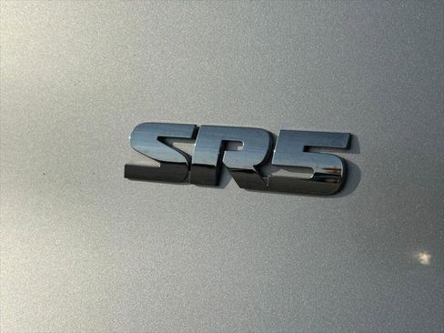 Certified 2022 Toyota 4Runner SR5 Premium AWD/4WD image 14