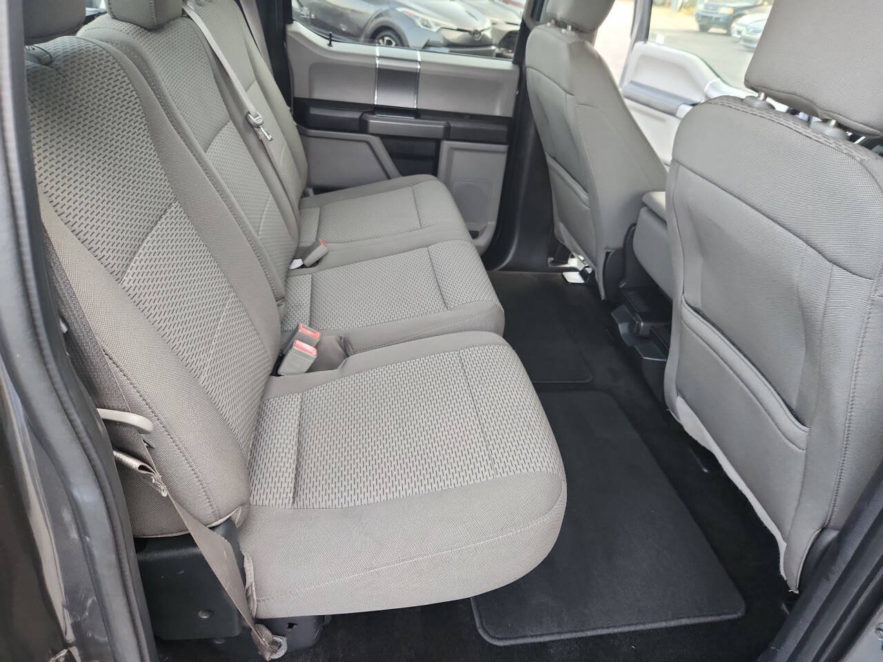 Used 2018 Ford F150 XLT w/ Equipment Group 302A Luxury AWD/4WD image 17