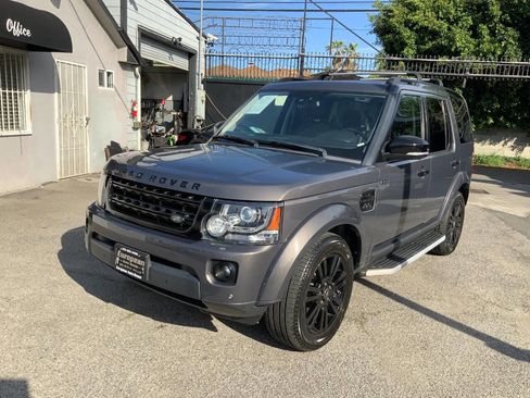 Used 2016 Land Rover LR4 HSE Silver Edition AWD/4WD image 2