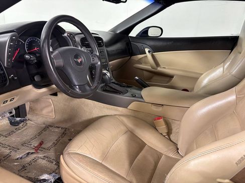 Used 2007 Chevrolet Corvette Coupe w/ Preferred Equipment Group RWD image 24