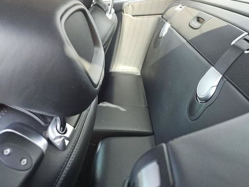Used 2009 Mercedes-Benz SL 550 w/ Premium I Pkg image 13
