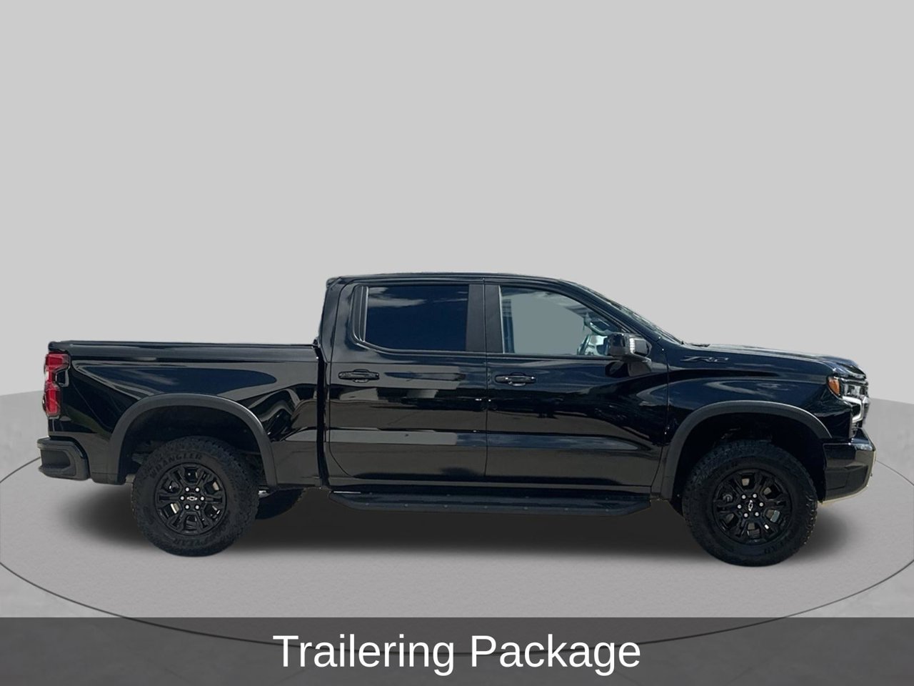 Used 2024 Chevrolet Silverado 1500 ZR2 w/ Technology Package AWD/4WD image 6