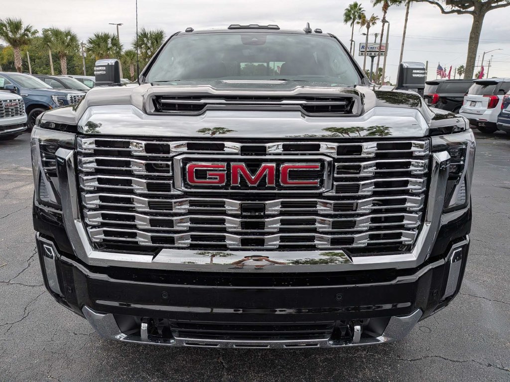 New 2026 GMC Sierra 3500 Denali w/ Denali Reserve Package AWD/4WD image 9