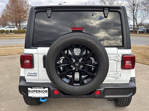 Used 2023 Jeep Wrangler Unlimited Sahara w/ Cold Weather Group image 5