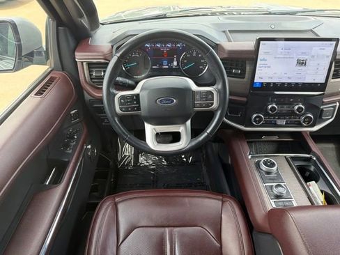 Used 2024 Ford Expedition Max Limited AWD/4WD image 10