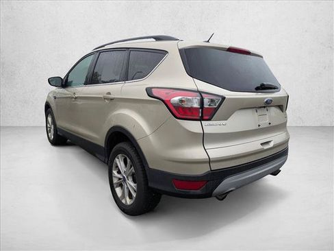 Used 2018 Ford Escape SE FWD image 7