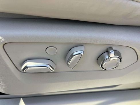 Used 2023 Cadillac Escalade Sport Platinum w/ LPO, ONYX Package image 21