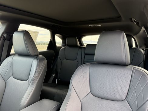 New 2026 Lexus RX 350 image 18