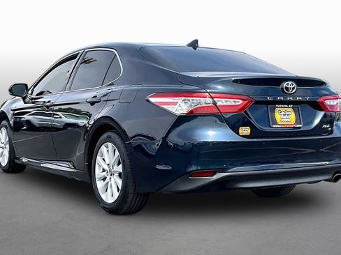 Used 2018 Toyota Camry XLE w/ Audio Package FWD image 11