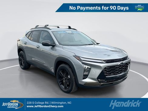 Used 2025 Chevrolet Trax ACTIV w/ Driver Confidence Package image 1