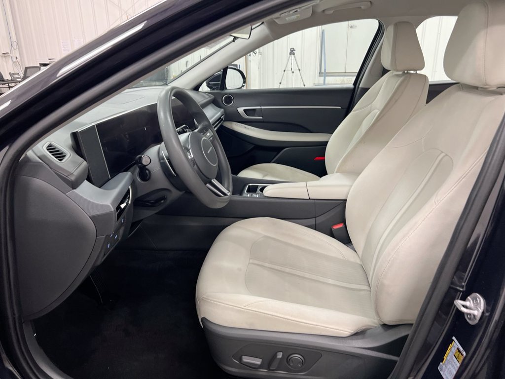Used 2024 Hyundai Sonata SEL FWD image 19