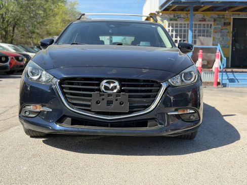Used 2017 MAZDA MAZDA3 Grand Touring image 2