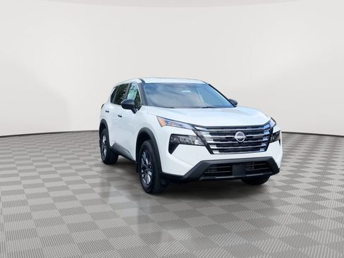 Certified 2026 Nissan Rogue S AWD/4WD image 2