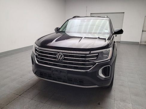 Used 2024 Volkswagen Atlas SE FWD image 15