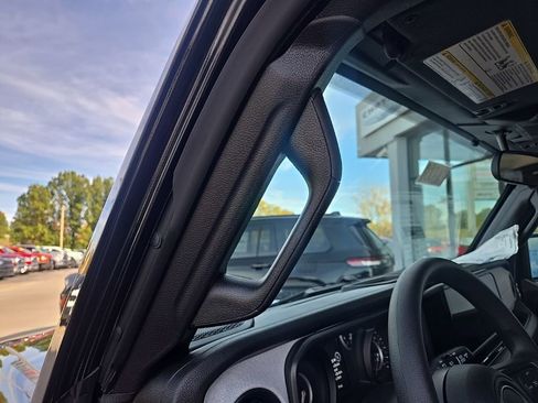 New 2026 Jeep Wrangler Sport AWD/4WD image 37