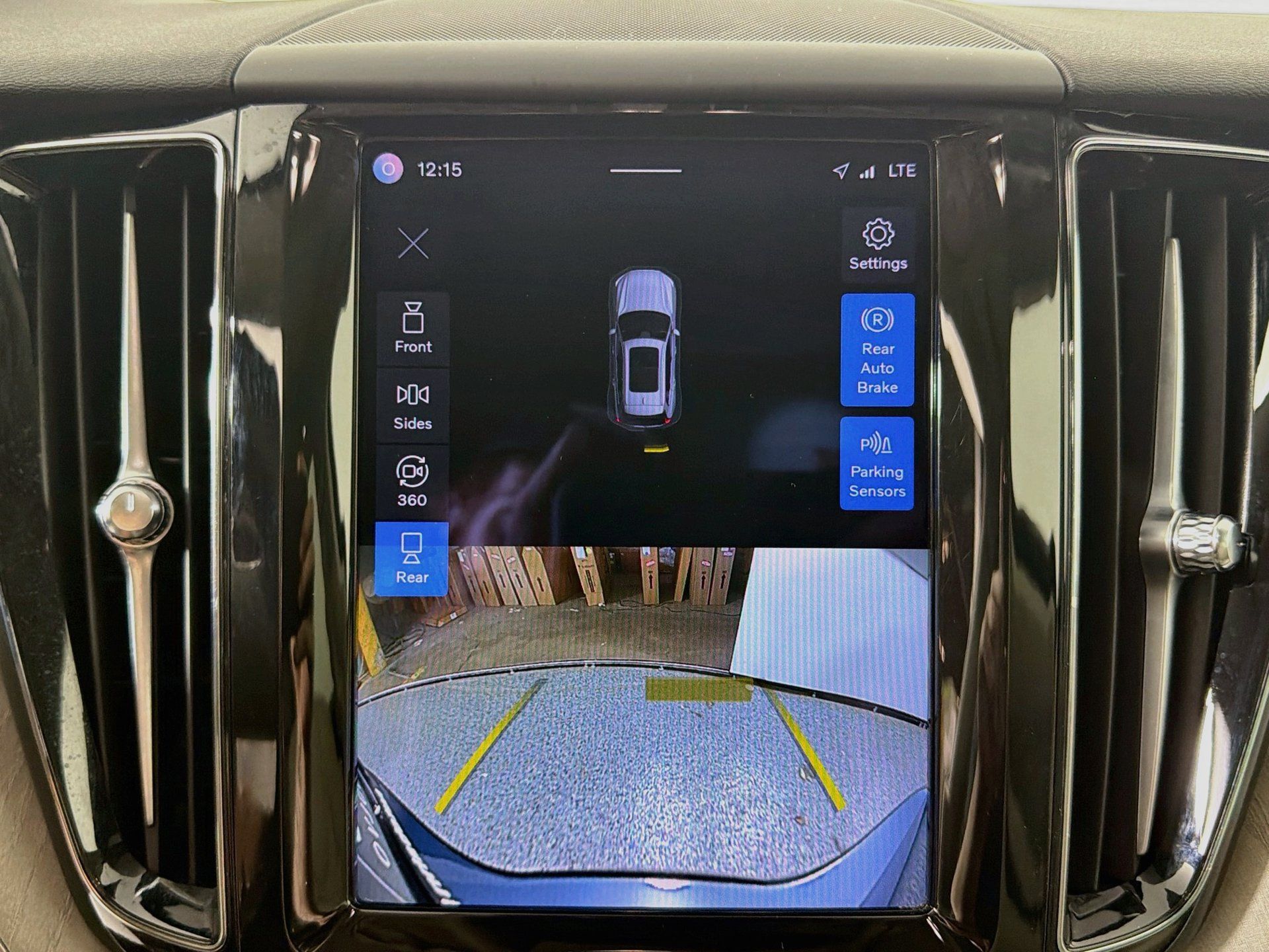Certified 2023 Volvo XC60 B5 Plus AWD/4WD image 14