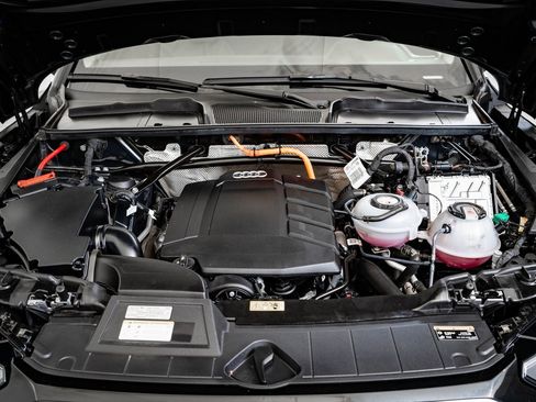 Used 2024 Audi Q5 e Premium image 47