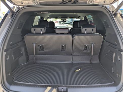 New 2026 Chevrolet Traverse Z71 w/ Enhanced Driving Package AWD/4WD image 12