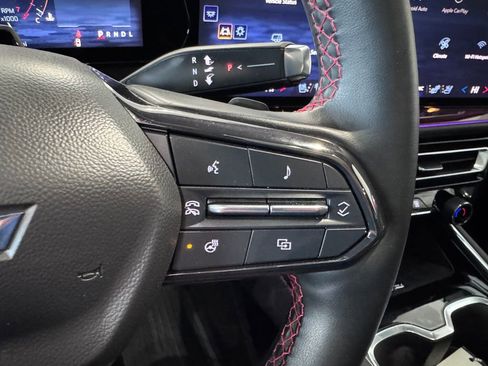 Certified 2024 Chevrolet Traverse RS image 16