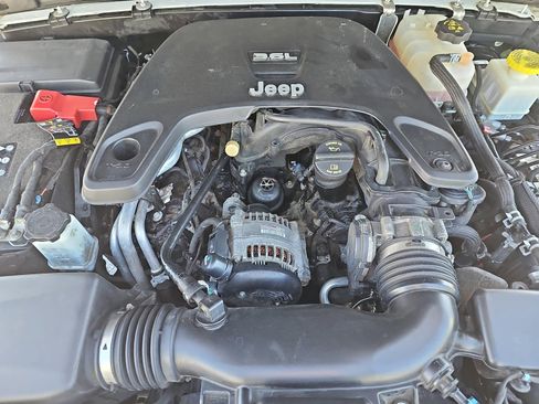 Used 2020 Jeep Gladiator Rubicon image 30