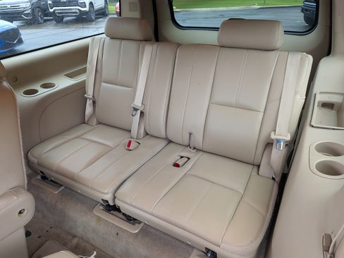 Used 2014 GMC Yukon XL SLT RWD image 19