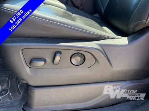 Used 2022 Chevrolet Tahoe Z71 w/ Luxury Package AWD/4WD image 13