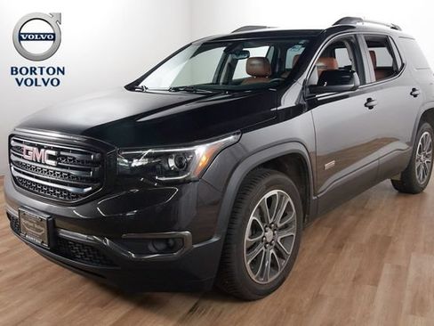 Used 2017 GMC Acadia SLT AWD/4WD image 1