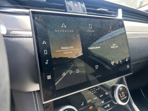 Used 2025 Jaguar F-PACE R-Dynamic S image 24