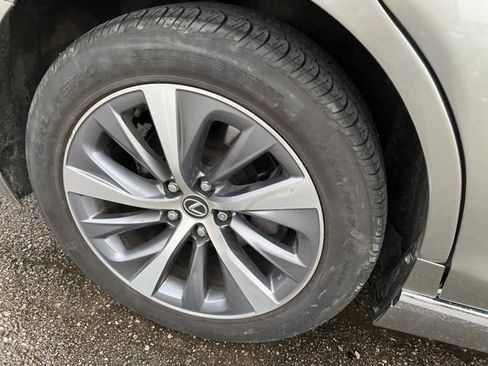 Used 2018 Lexus LS 500 AWD image 25