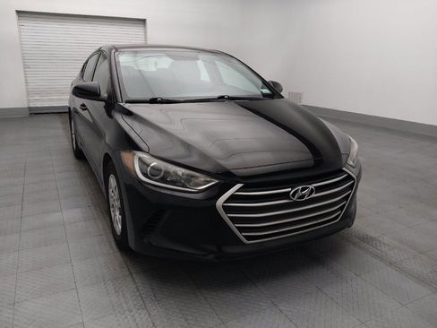 Used 2018 Hyundai Elantra SE FWD image 14