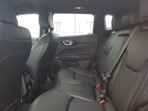 New 2026 Jeep Compass Latitude image 10