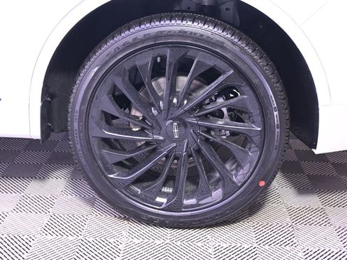 New 2026 Lincoln Aviator Reserve AWD/4WD image 21