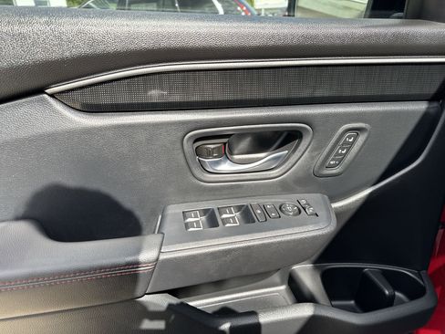 Used 2025 Honda Pilot Black Edition image 22