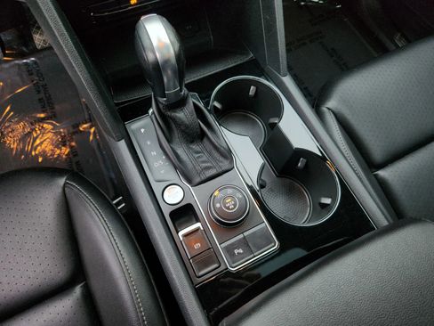 Used 2018 Volkswagen Atlas SEL image 12