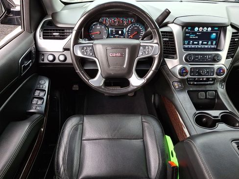 Used 2019 GMC Yukon XL SLT AWD/4WD image 13