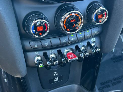 Used 2022 MINI Cooper S w/ Driver Assistance Package FWD image 27