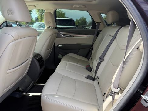 Used 2020 Cadillac XT5 Premium Luxury AWD/4WD image 10