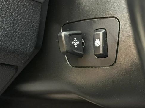 Used 2015 BMW 550i xDrive Sedan AWD/4WD image 18