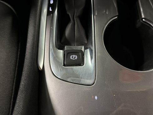 Used 2025 Chevrolet Malibu LT FWD image 39