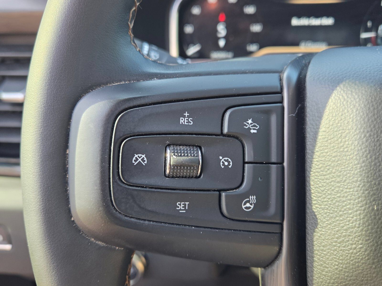 Used 2024 GMC Sierra 2500 AT4 w/ AT4 Premium Plus Package AWD/4WD image 24