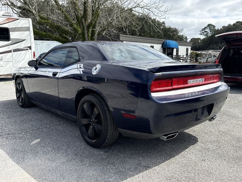 Used 2013 Dodge Challenger R/T image 3