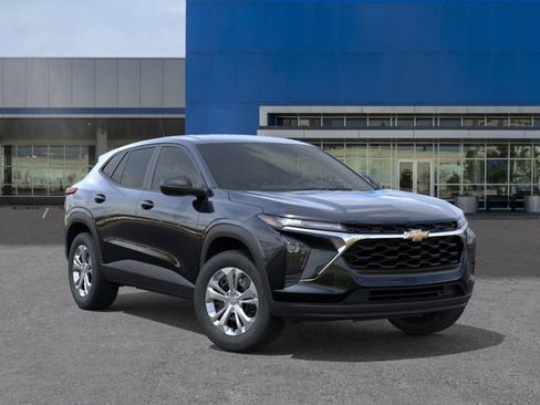 New 2026 Chevrolet Trax LS FWD image 7