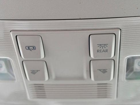 Used 2021 Volkswagen Atlas S image 34