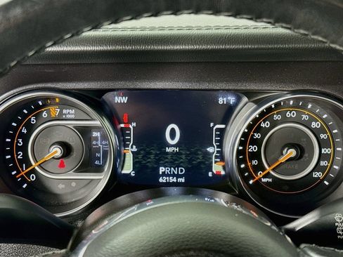 Used 2021 Jeep Wrangler Unlimited Sahara AWD/4WD image 14